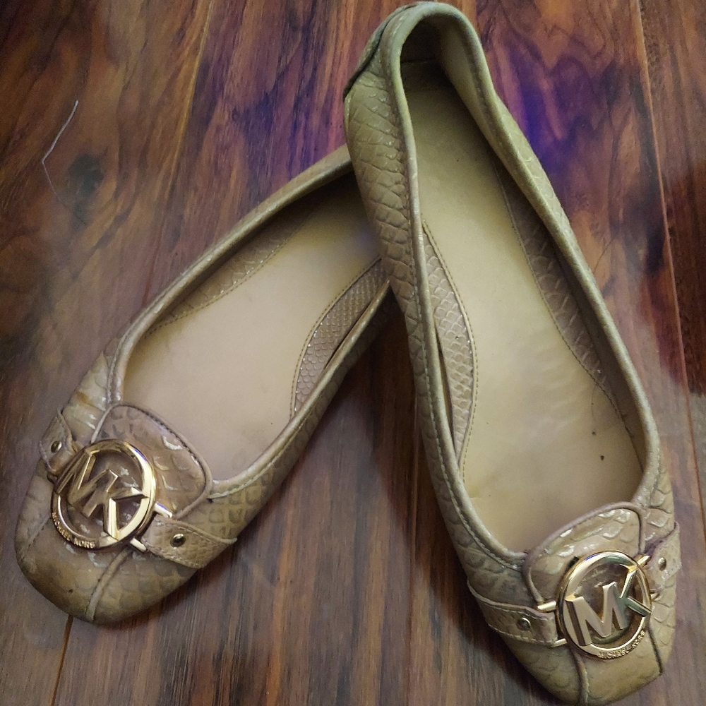 Michael Kors Flats size 8